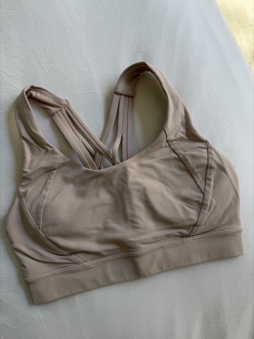 lululemon Free to Be Elevated Bra Light Support DD/D(DD) Cup Pink Size 4